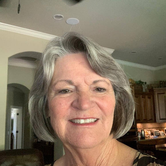 Meet your Posher, Eileen - Picture 1 of 1